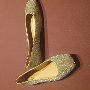 Inc shimmer silver flats NWT